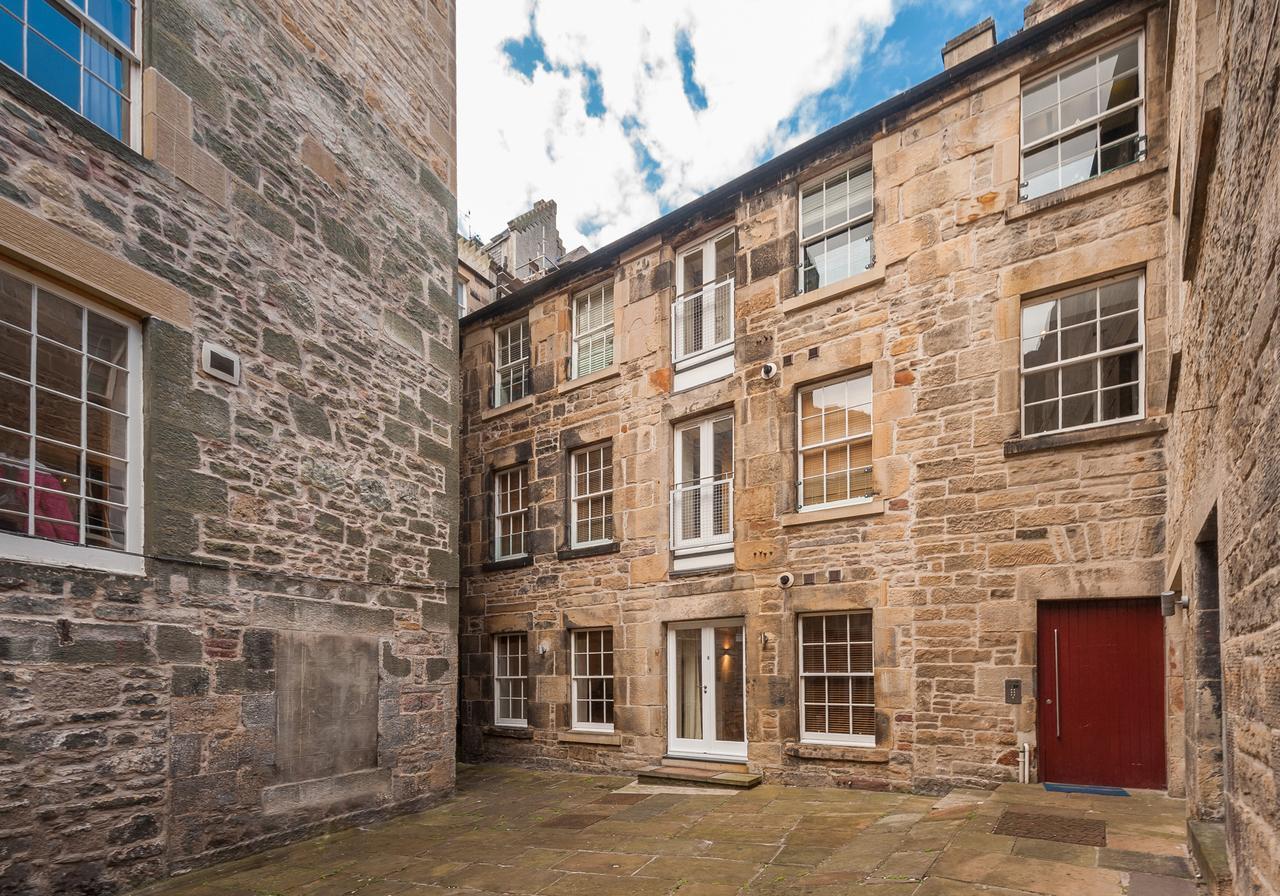 The Edmonstone'S Close Residence เอดินบะระ ภายนอก รูปภาพ